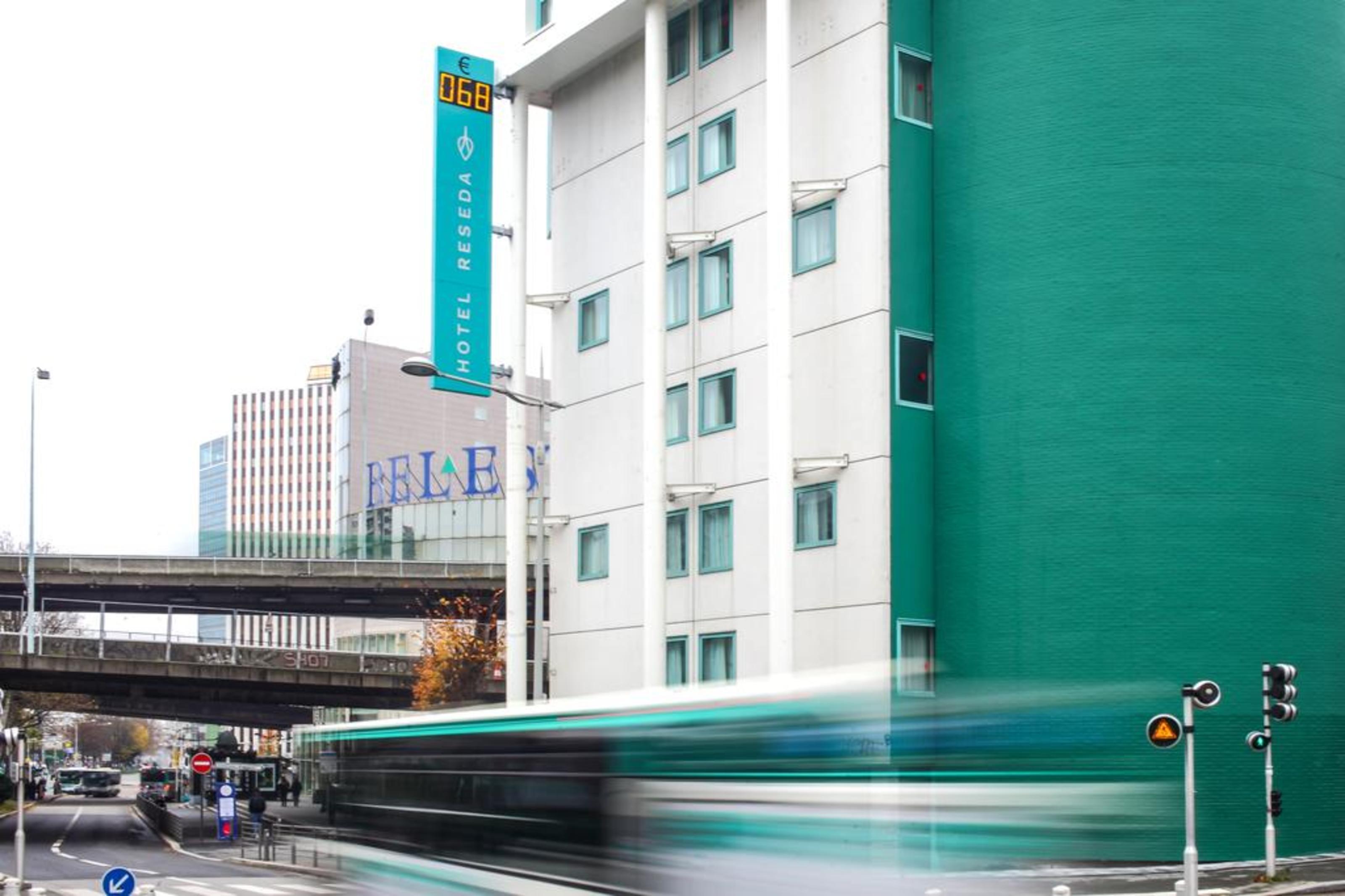 Hotel Reseda Bagnolet Esterno foto